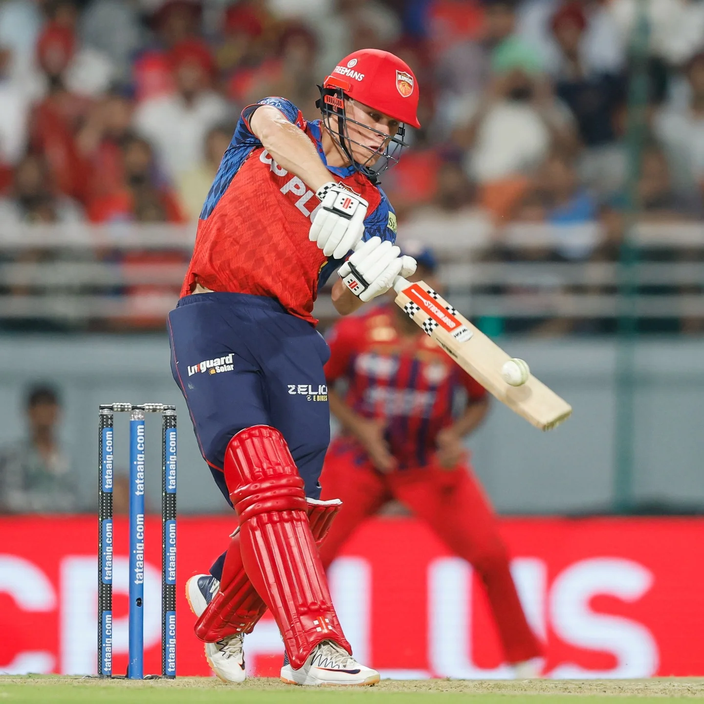 PBKS 254 రన్స్ సునామీ.. LSG కుప్పకూలింది! - Photo 8