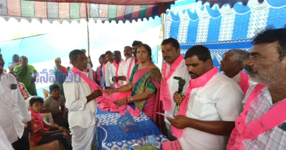 మెదక్‌లో కాంగ్రెస్‌కు షాక్ – BRSలోకి భారీగా చేరిన నేతలు