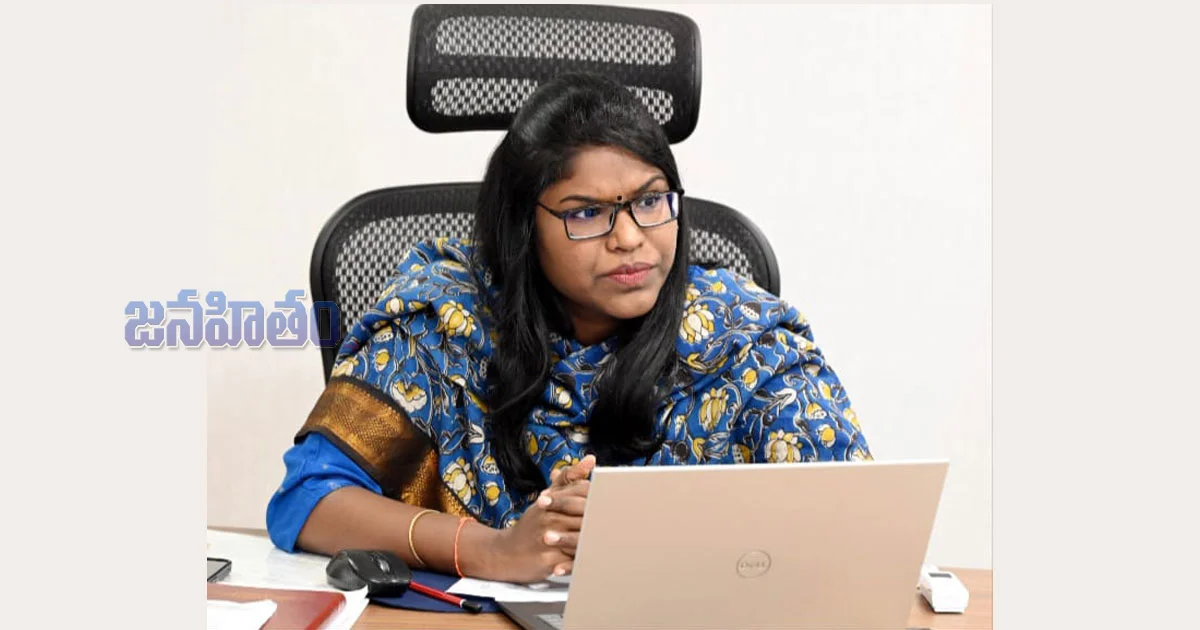 మట్టి అక్రమ తవ్వకాలు, రవాణా నియంత్రణపై కలెక్టర్ వెట్రిసెల్వి సమీక్ష