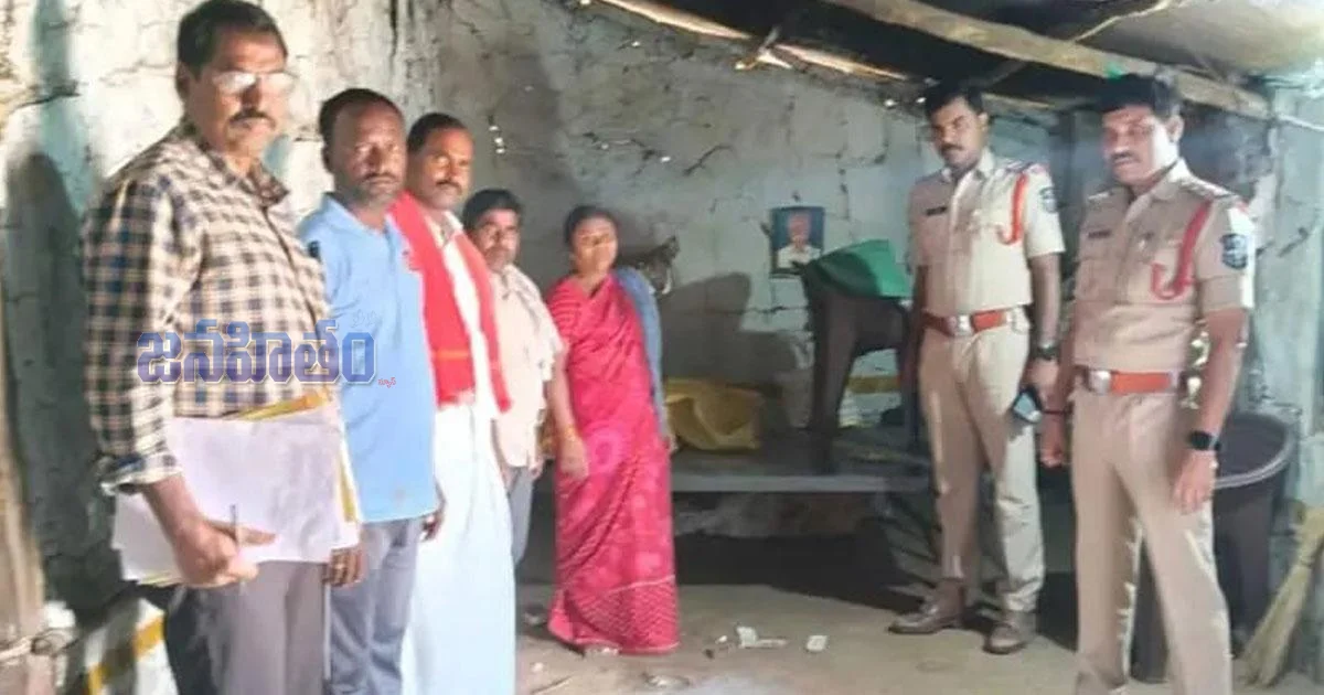 బంగారం కోసం అత్తను హతమార్చిన కోడలు