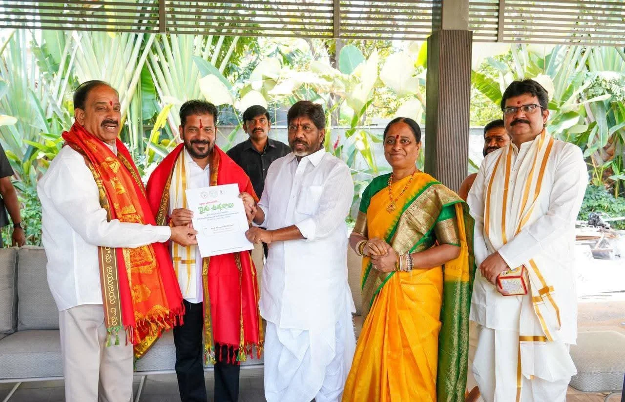 రైతు ఉత్సవాలకు సీఎం, డిప్యూటీ సీఎంలకు ఆహ్వానం.